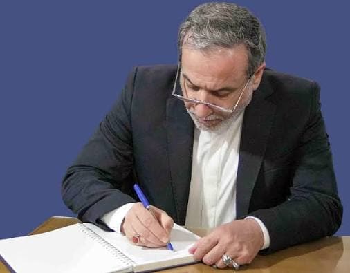 توصیه دوست یا تحقیر دشمن؟